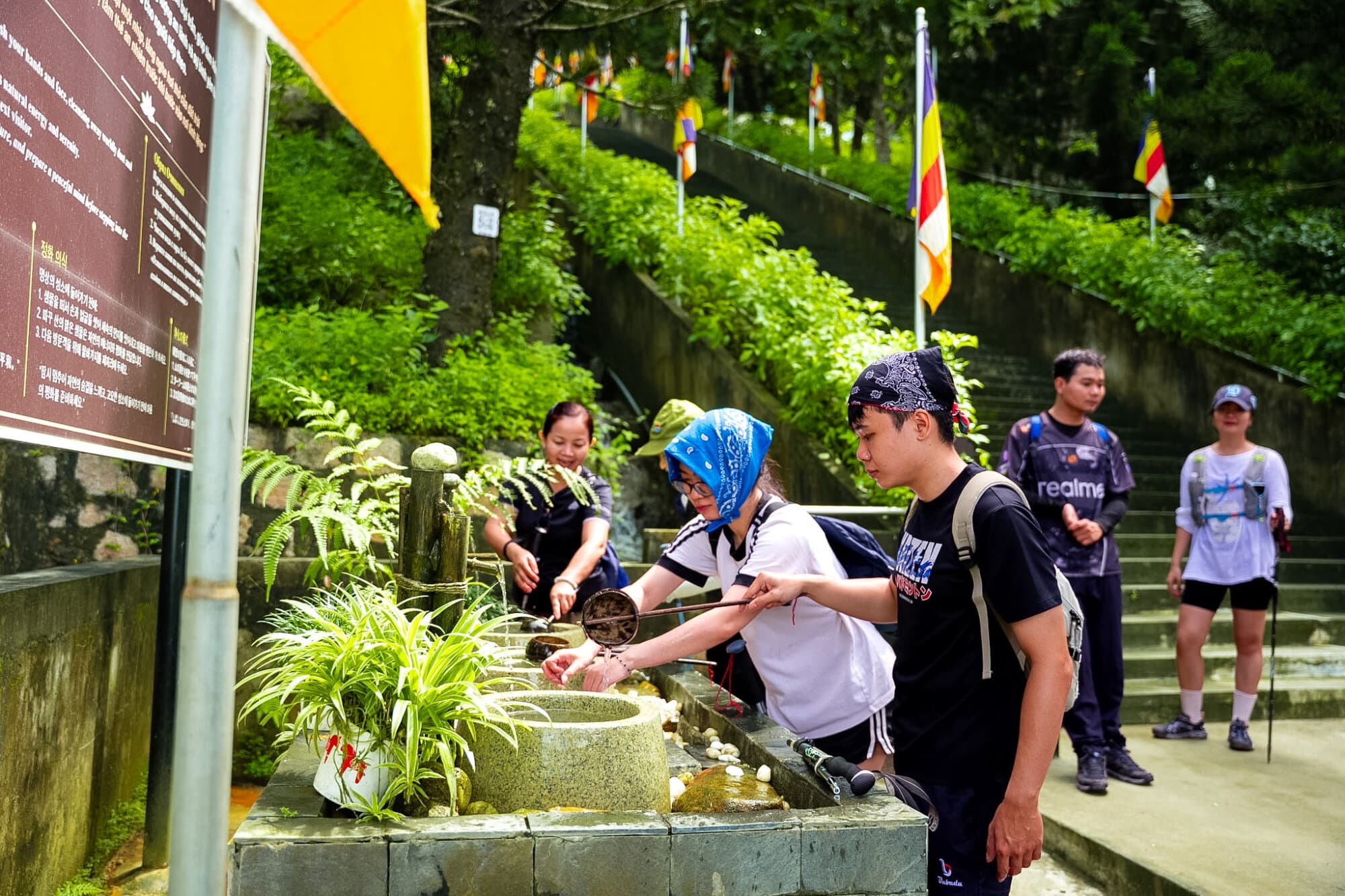 TREKKING NÚI TÀ CÚ – TỪ ĐỈNH NỌC TRÙ ĐẾN HẢI ĐĂNG KÊ GÀ 2